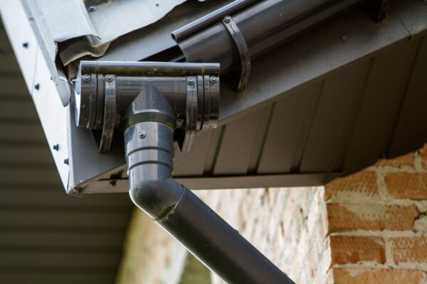troyer-roofing-gutters-1 (1)
