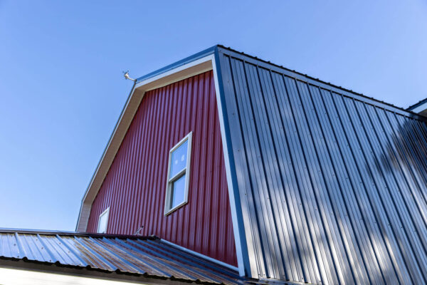 Metal Roofing & Reliable Home Solutions for the Lake Erie Coast.
Amish-owned and operated, Troyer Roofing provides expert roofing and exterior services from Buffalo, NY, to Erie, PA. Call us at 716-294-1793